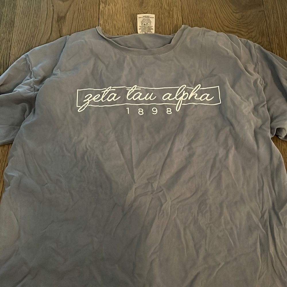 Zeta Tau Alpha Shirt size L